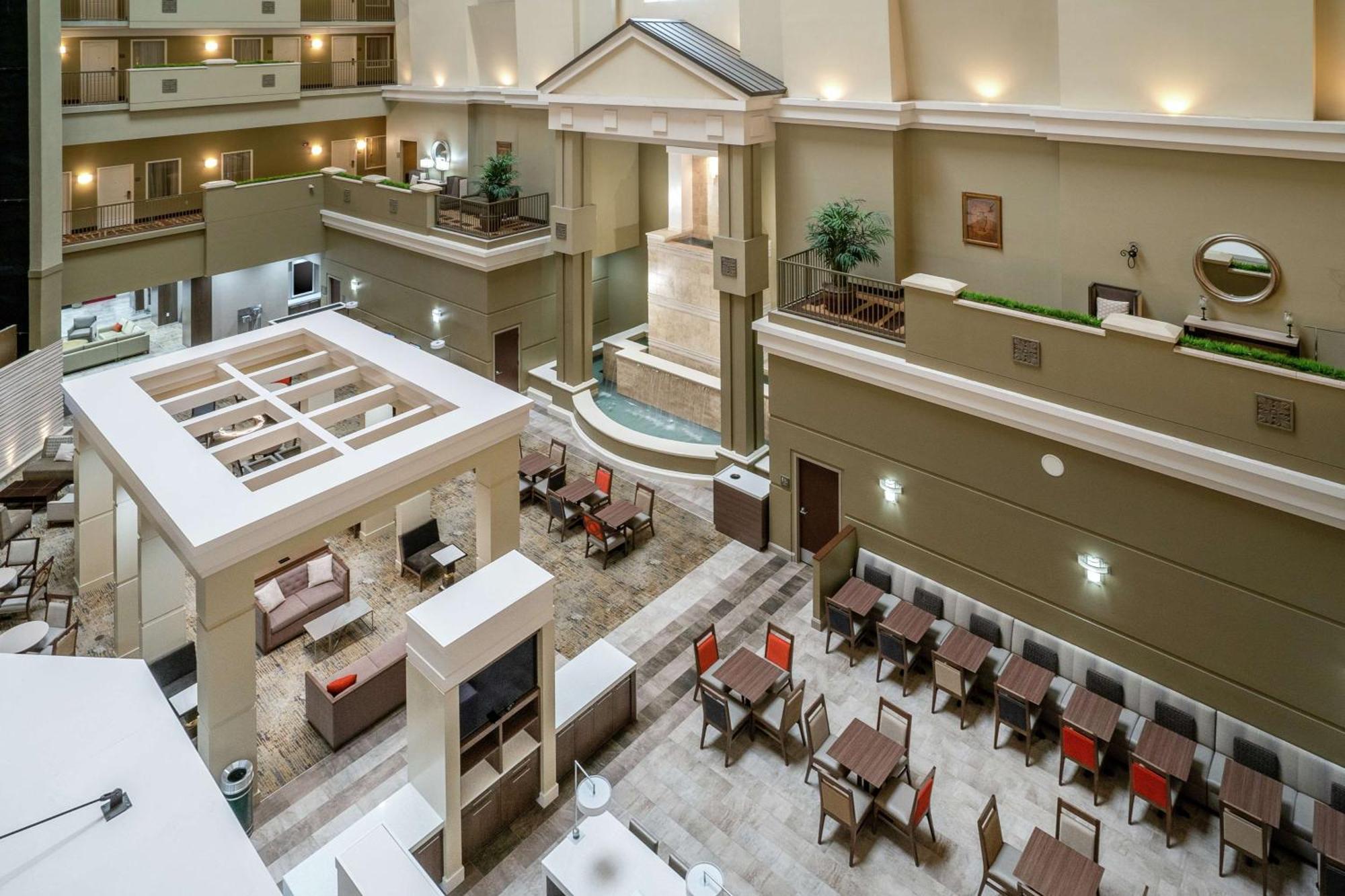 Embassy Suites Nashville - At Vanderbilt Екстер'єр фото